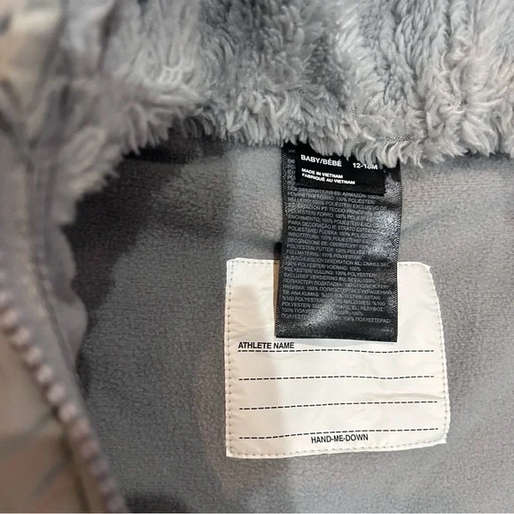 The North Face Thermoball™ One-Piece TNF White Like A Wolf Print 12-18 Months - Picture 6 of 12